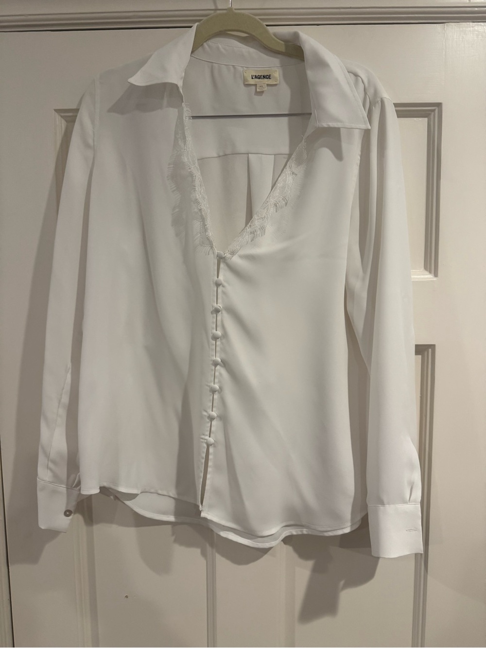 L'AGENCE White Lace-Trim V-Neck Button Front Blouse